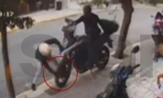 Κλέβουν μηχανή μέσα σε έξι δευτερόλεπτα - Βίντεο ντοκουμέντο