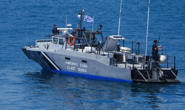 Κάλυμνος: Φωτιά σε σκάφος με τρεις επιβάτες