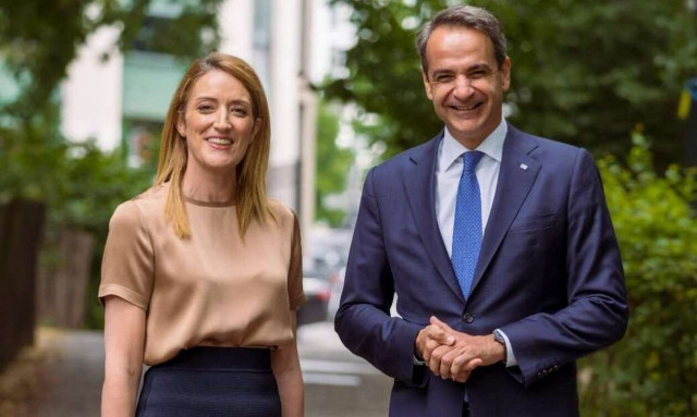 Το μήνυμα της Μέτσολα στα ελληνικά μετά τη συνάντηση με τον Μητσοτάκη