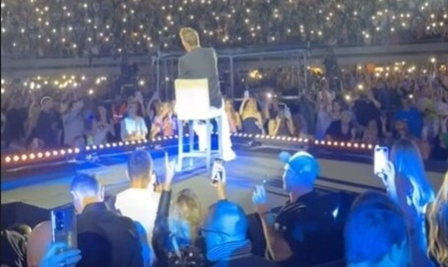 Απόλαυσε συναυλία Βέρτη στο Βελιγράδι ο Μιλουτίνοβ