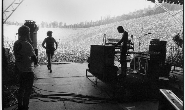 Rockwave Festival: Έκθεση με ανέκδοτες φωτογραφίες και σπάνια αρχεία