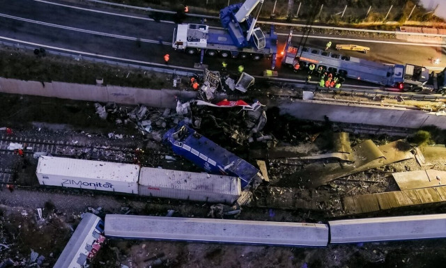 Τέμπη: Στη Βουλή δικογραφία για Σπίρτζη - Καραμανλή για τη σύμβαση 717
