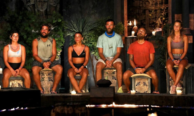 Survivor All Star: Αποχώρησε η Σταυρούλα – «Βράζει» το Twitter για το στημένο παιχνίδι του Κατσούλη