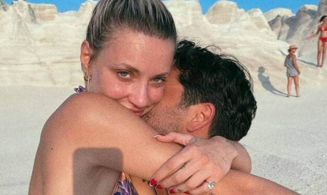 Μάστορας - Καληφώνη: Οι καλοκαιρινές τους διακοπές στη Μήλο