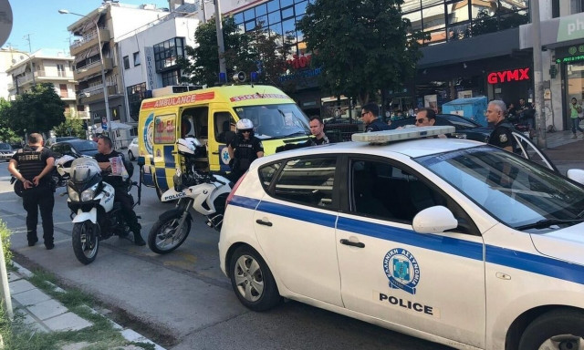 «Γέφυρα ζωής» από την ΕΛ.ΑΣ. για βρέφος δύο ωρών – Σε 24 λεπτά από την Πτολεμαΐδα στο «Ιπποκράτειο»