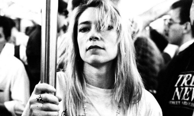 Kim Gordon: 6+1 facts που (ίσως) δεν γνώριζες για τη θεά του noise rock