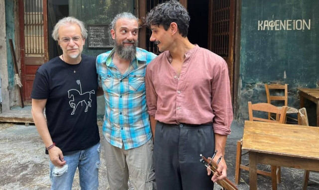 «17 Κλωστές»: Ο Τσαφούλιας ανακοίνωσε το τέλος των γυρισμάτων - Η συμμετοχή Πασχαλίδη