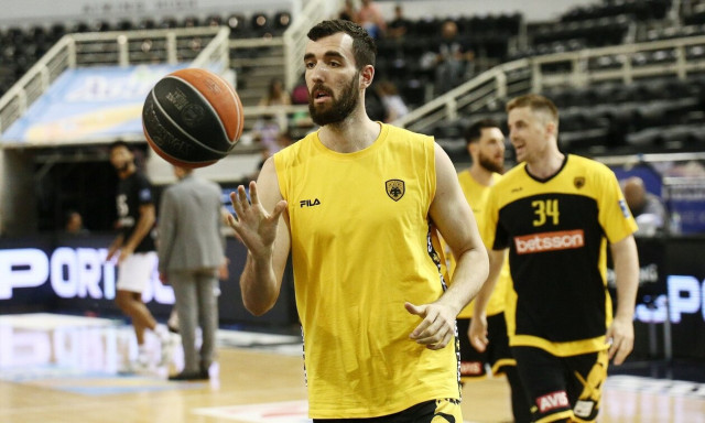 Μεταγραφές, AEK: Επίσημη η επιστροφή του Κουζέλογλου στους «κιτρινόμαυρους»