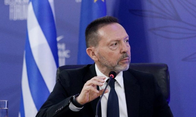 Finance minister and Bank of Greece governor stress need for prudent fiscal policy