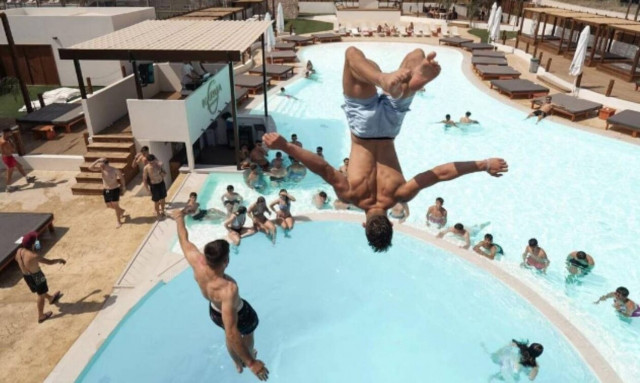 Μια ακόμα τραγωδία με Ιρλανδό τουρίστα - Ανασύρθηκε νεκρός από πισίνα στη Ζάκυνθο