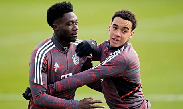 Μπάγερν Μονάχου: Ντέιβις και Μουσιάλα συνδυάζουν διακοπές και προετοιμασία στη… Μύκονο