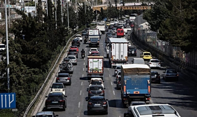 Χωρίς σημαντικές καθυστερήσεις στον Κηφισό για τους οδηγούς, έπειτα από το πρωινό ατύχημα