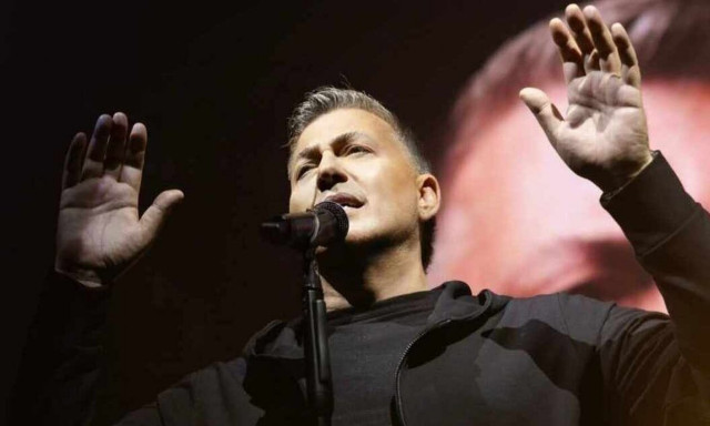 «Βάλε λίγο μυαλό»: Κυκλοφόρησε το νέο τραγούδι του Νίκου Μακρόπουλου