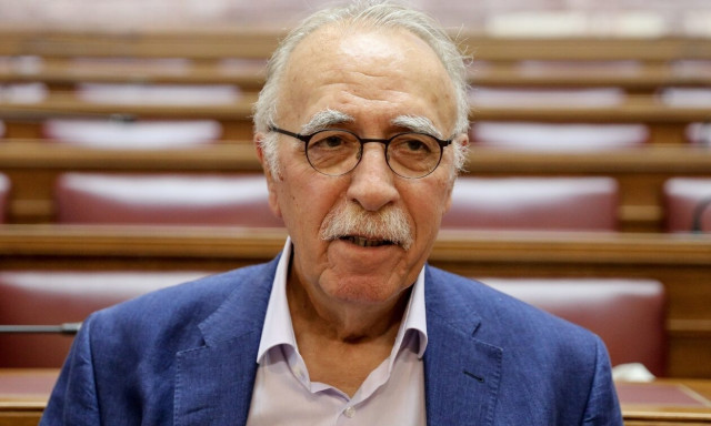 ΣΥΡΙΖΑ: Ο Βίτσας προτιμά τον Τσακαλώτο - Τι ζητά από τον Τσίπρα