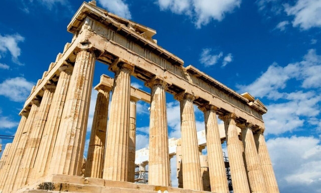 Marble fragment from Acropolis kept in Lyon to be returned to Greece