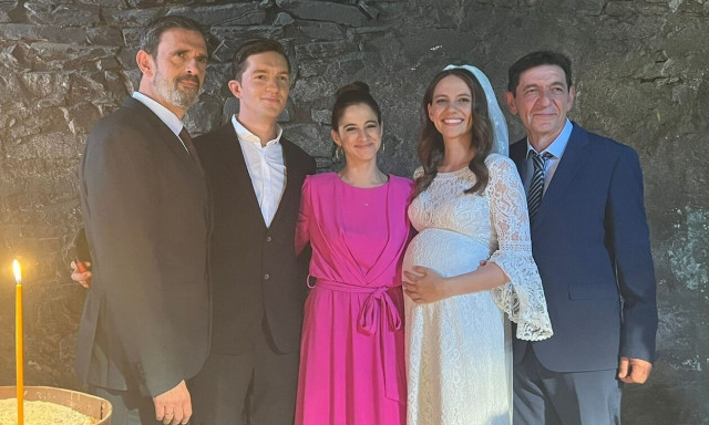 Μαύρο Ρόδο: Φινάλε με έναν γάμο και μία αυτοκτονία 