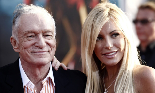 Χιου Χέφνερ: Η τελευταία σύζυγός του ετοιμάζεται να αποκαλύψει τα μυστικά της έπαυλης του Playboy