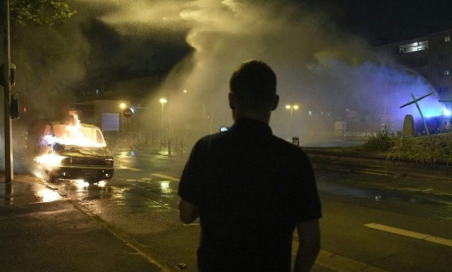 Γαλλία: Απειλές θανάτου δέχεται ο αστυνομικός που πυροβόλησε θανάσιμα τον 17χρονο Ναέλ