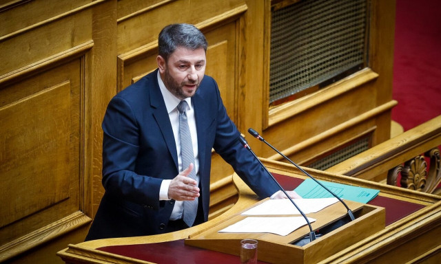 Νίκος Ανδρουλάκης: Η ατάκα για τον Δημήτρη Κουτσούμπα - «Άλλος πόδι, άλλος μέση...»