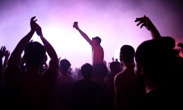 Λάρισα: «Βούλιαξε» το AEL FC ARENA στη συναυλία του ΛΕΞ (vid - pics)