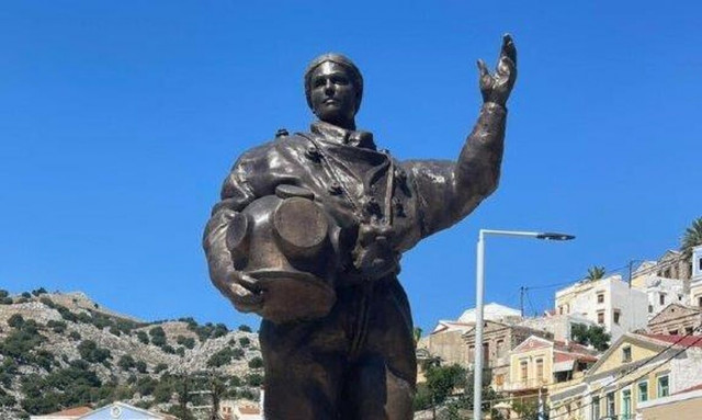 Σύμη: Άγαλμα για την πρώτη γυναίκα δύτρια
