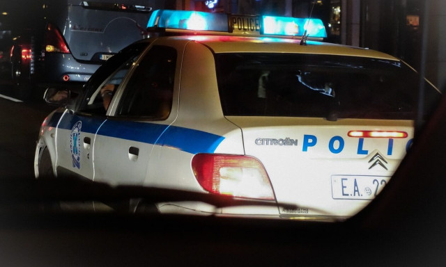 Θρίλερ στον Άγιο Παντελεήμονα: Άνδρας εντοπίστηκε μαχαιρωμένος μέσα σε διαμέρισμα