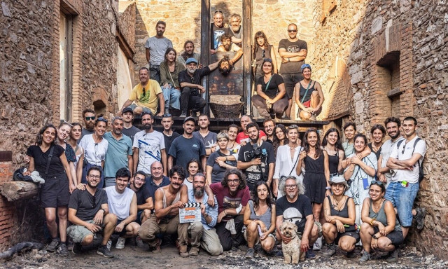 «17 Κλωστές» σε σκηνοθεσία Τσαφούλια: Nέες φωτογραφίες και βίντεο από τα backstage