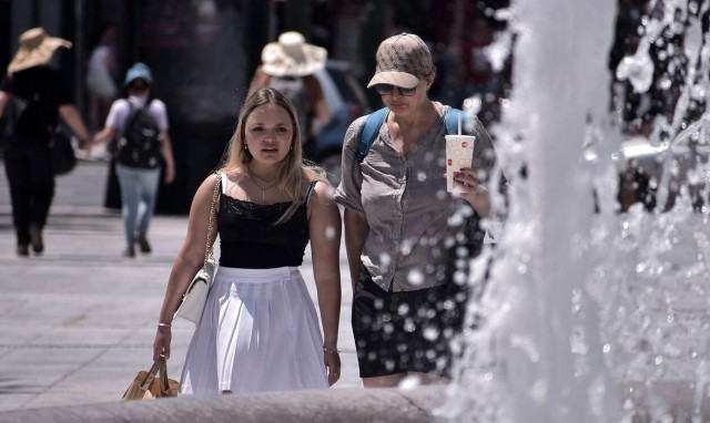 Έρχεται ο καύσωνας «Κλέων» - Εν αναμονή έκτακτου δελτίου από την ΕΜΥ