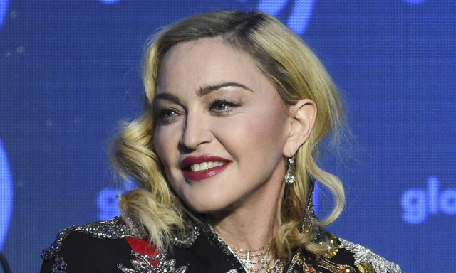 Mαντόνα: Η πρώτη «βόλτα» στη Νέα Υόρκη μετά τη σοβαρή περιπέτεια υγείας