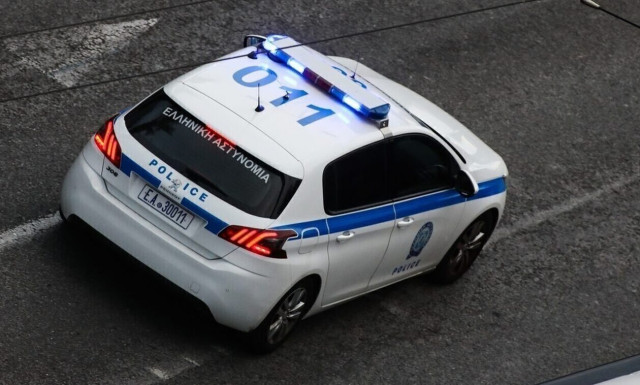 Συνελήφθη 71χρονος που έκλεβε κινητά και πορτοφόλια στο αεροδρόμιο «Ελ. Βενιζέλος»