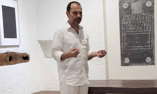 Τάσσος Τριανταφύλλου για «Old Timber To New Fires»: «Έργα μιας όχι εύκολης "γέννας"»