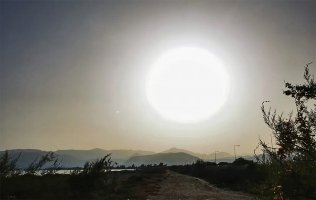 Στο καμίνι του «Κλέοντα» μπαίνει η Ελλάδα: Επί ποδός Πολιτική Προστασία, Πυροσβεστική και Αστυνομία