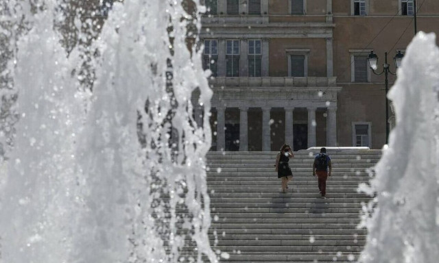 Καύσωνας Κλέων: Δροσιά σε κλιματιζόμενους χώρους στον Δήμο Αθηναίων