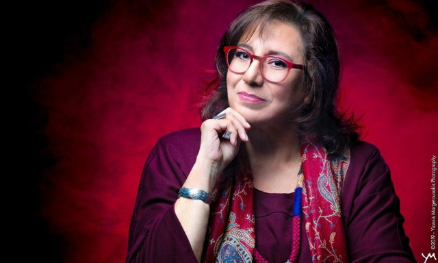 Η Μαρία Φαραντούρη γιορτάζει τα 60 της χρόνια στο τραγούδι