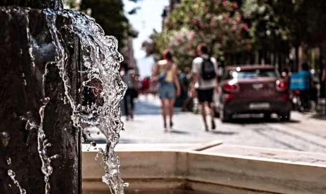 Extreme heat health alerts in Athens and other Greek cities on Thursday, Friday