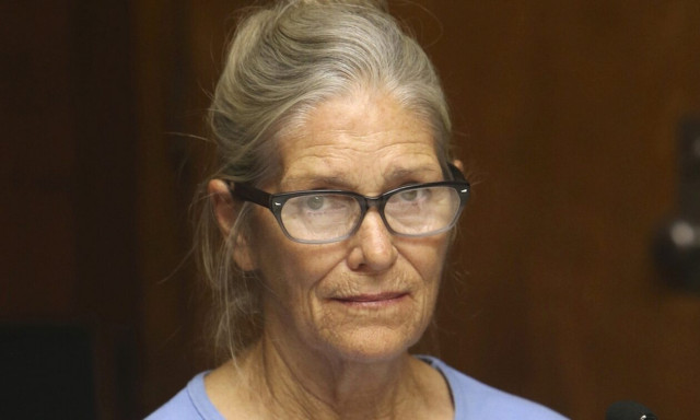 ΗΠΑ: Αποφυλακίστηκε η Λέσλι Βαν Χούτεν, ένα απο τα βασικά μέλη της αίρεσης Μάνσον