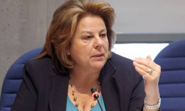 Η Λούκα Κατσέλη πλέκει το εγκώμιο της Έφης Αχτσιόγλου