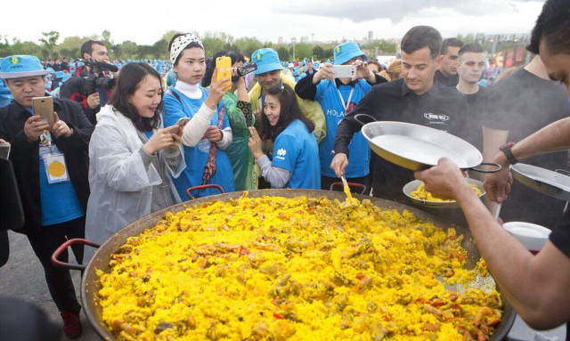 Ισπανία: «Φωτιά» ο...δείκτης παέγιας - Ο πληθωρισμός πέφτει, τα τρόφιμα παραμένουν στα ύψη