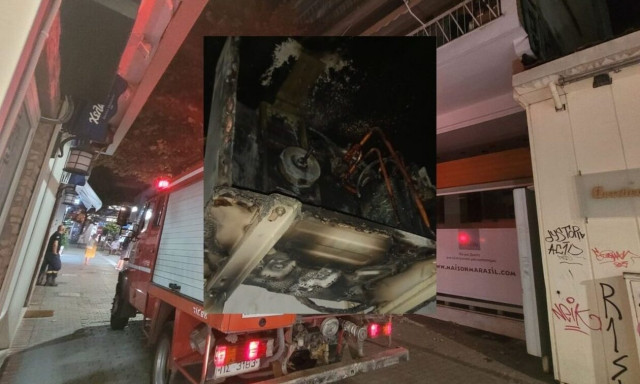 Λάρισα: Κλιματιστικό «λαμπάδιασε» σε διαμέρισμα πολυκατοικίας (pics)