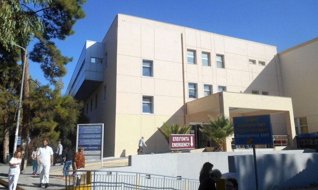 Ηράκλειο: Σε κρίσιμη κατάσταση στη ΜΕΘ 19χρονος που ανασύρθηκε αναίσθητος από πισίνα ξενοδοχείου