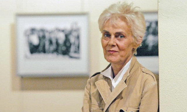 Γαλλία: Απεβίωσε σε ηλικία 75 ετών η πολεμική φωτορεπόρτερ Μαρί-Λορ ντε Ντεκέρ