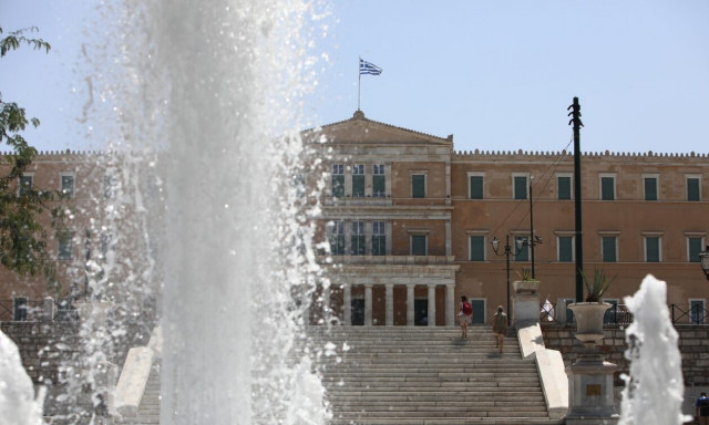 Νέος καύσωνας από την Πέμπτη – Στους χειρότερους των τελευταίων 30 ετών ο «Κλέων»