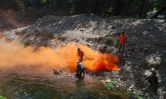 Έτσι εκπαιδεύονται οι στρατιώτες μας στην παροχή Α΄ Βοηθειών στο Πεδίο της Μάχης