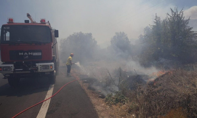 Φωτιά - Λαγονήσι: Τεράστια κίνηση έπειτα από την εντολή για εκκένωση