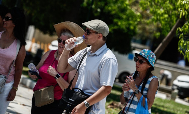 Καιρός: Έρχεται νέος καύσωνας με 44άρια - Μεγάλος κίνδυνος για πυρκαγιές