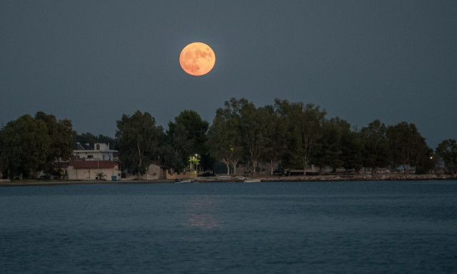 Αλιβέρι Ευβοίας: Μια όαση δίπλα στην Αττική με παραδοσιακά χωριά και καταγάλανες ακτές
