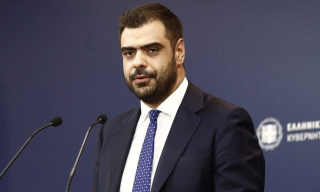 Live- Μαρινάκης: Αύριο η προκήρυξη για την πρόσληψη 250 ατόμων για πληρώματα ΕΚΑΒ στην Αττική