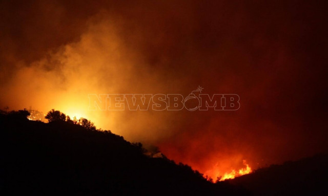 Φωτιά τώρα: Σταμάτησαν να επιχειρούν τα εναέρια μέσα
