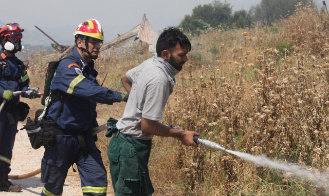 Better picture in Kouvaras, Keratea, Loutraki; fire in Boeotia under control