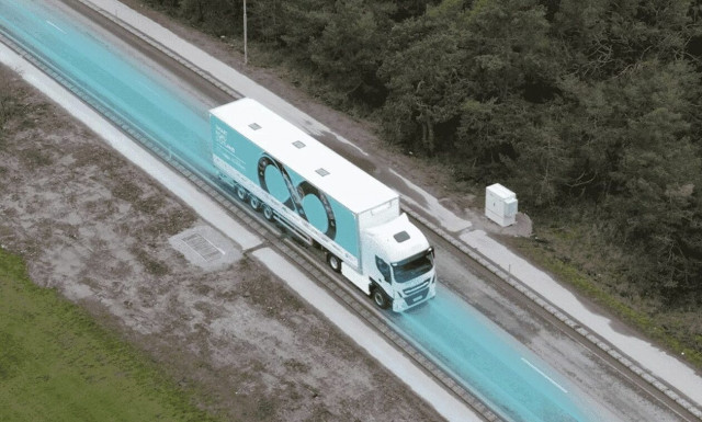 Έρχονται οι δρόμοι που θα φορτίζουν τα αυτοκίνητα